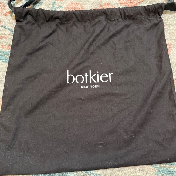 Botkier New York Neutral Colorblock Crossbody Bag - Picture 6 of 9